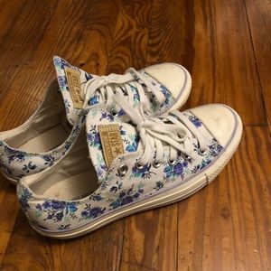 Converse All Star Purple and Blue Flowers
